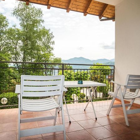 Madonna Della Neve Hotel Pettenasco Bagian luar foto