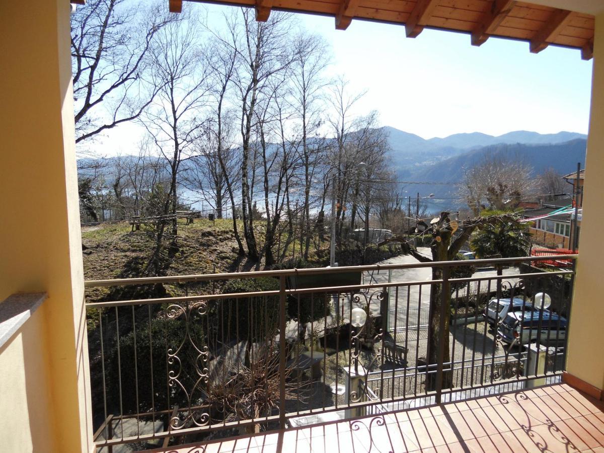 Madonna Della Neve Hotel Pettenasco Bagian luar foto