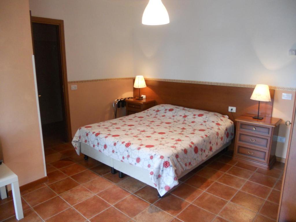 Madonna Della Neve Hotel Pettenasco Ruang foto