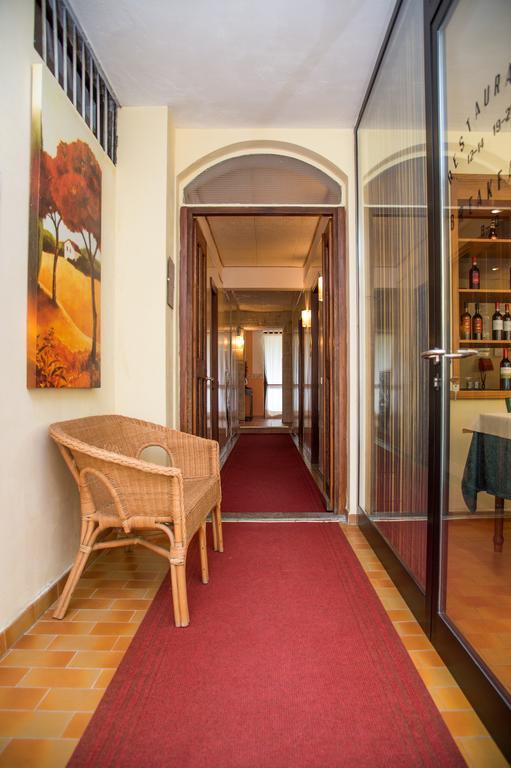 Madonna Della Neve Hotel Pettenasco Bagian luar foto