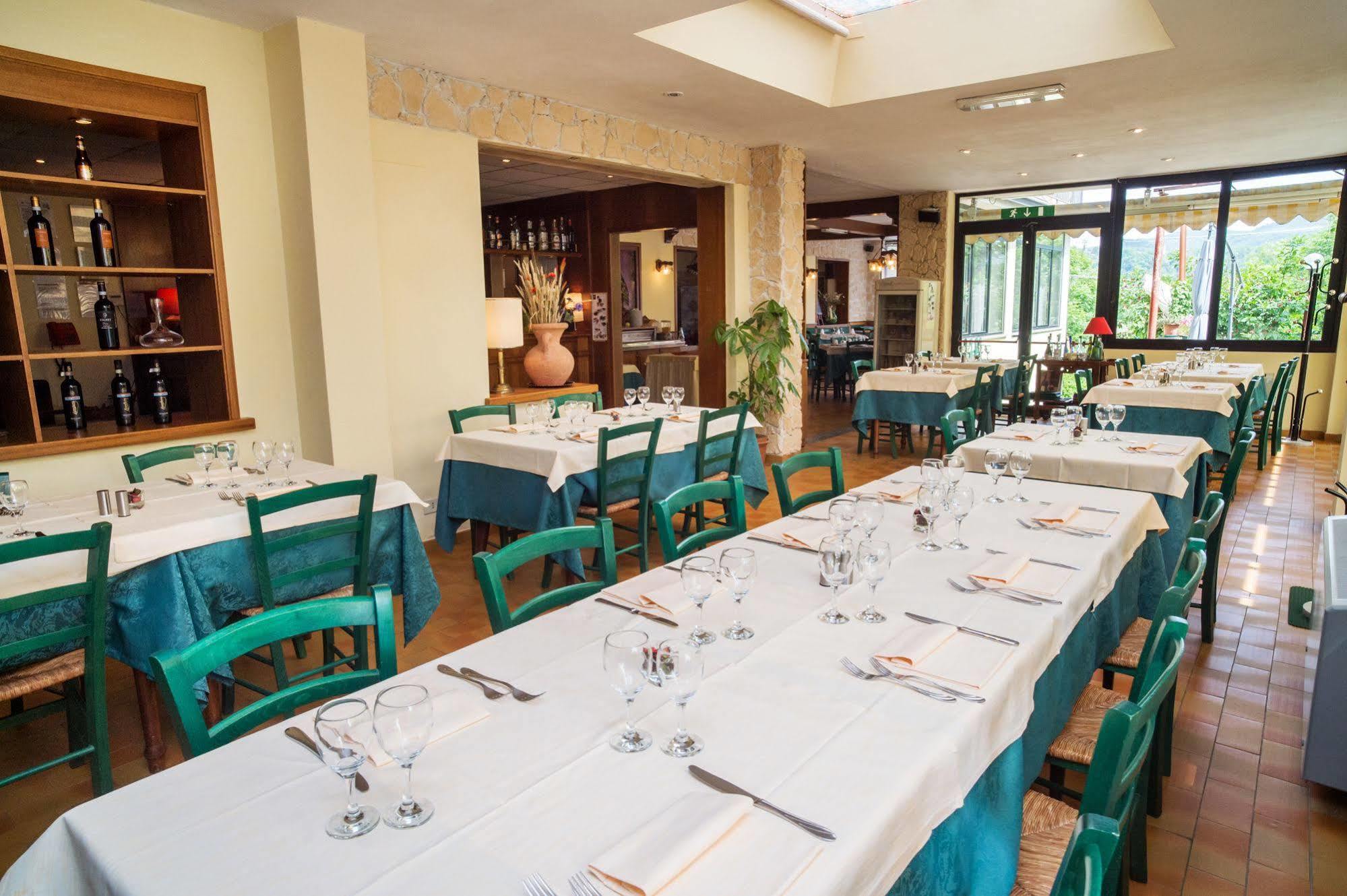 Madonna Della Neve Hotel Pettenasco Bagian luar foto
