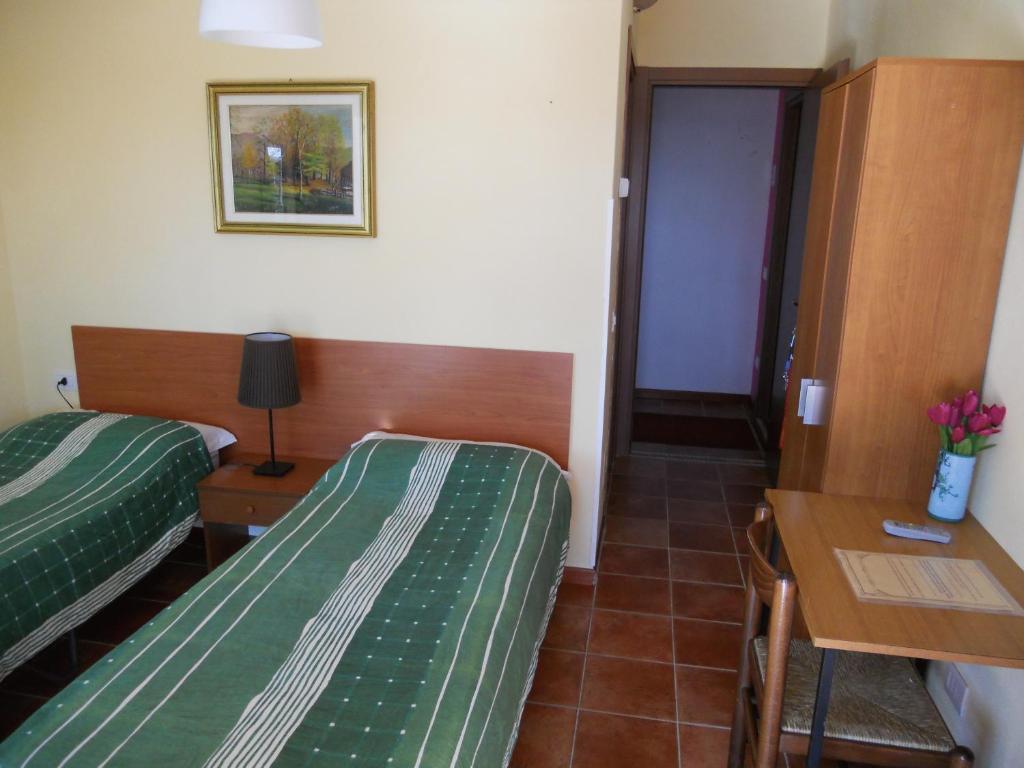 Madonna Della Neve Hotel Pettenasco Ruang foto